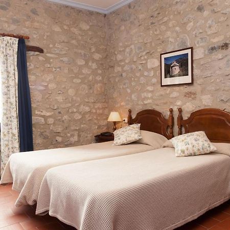 Hostal De La Rovira Oix Kültér fotó