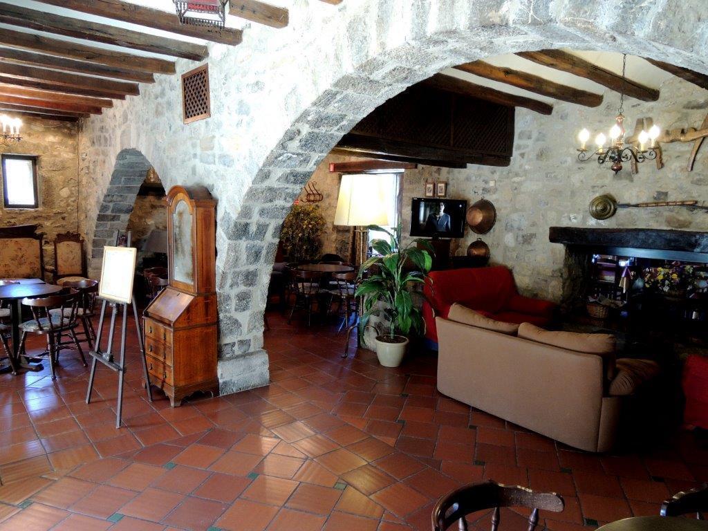 Hostal De La Rovira Oix Kültér fotó