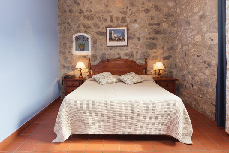 Hostal De La Rovira Oix Kültér fotó
